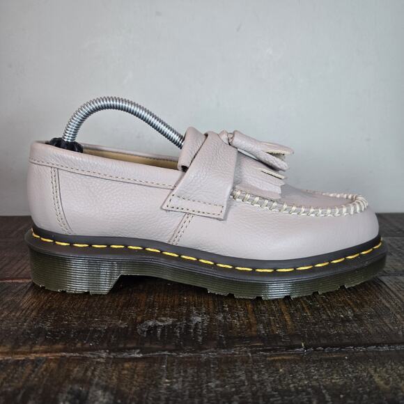 NEW Dr Martens Adrian Womens Size 6 Leather Tassel Loafer Shoes Taupe - Picture 5 of 11